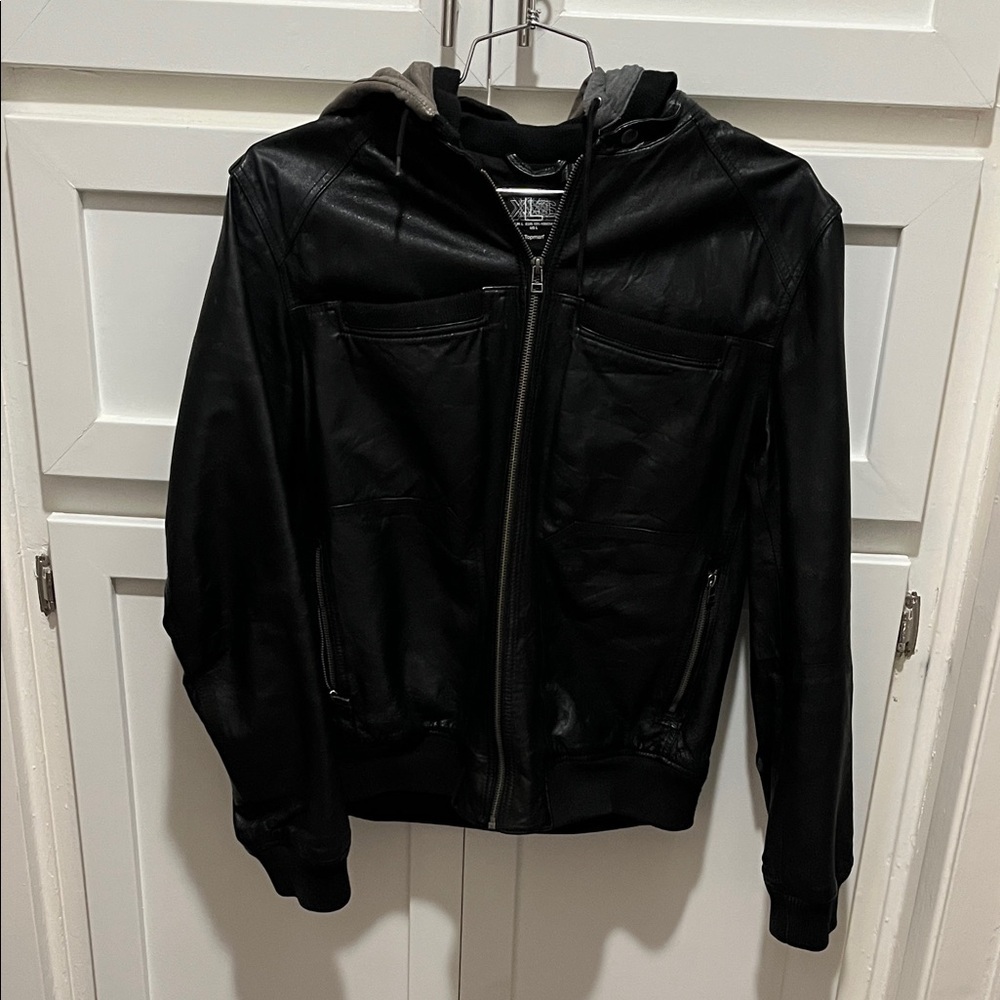 Topman Black Hooded Bomber Jacket! S little
Discolored on hood!